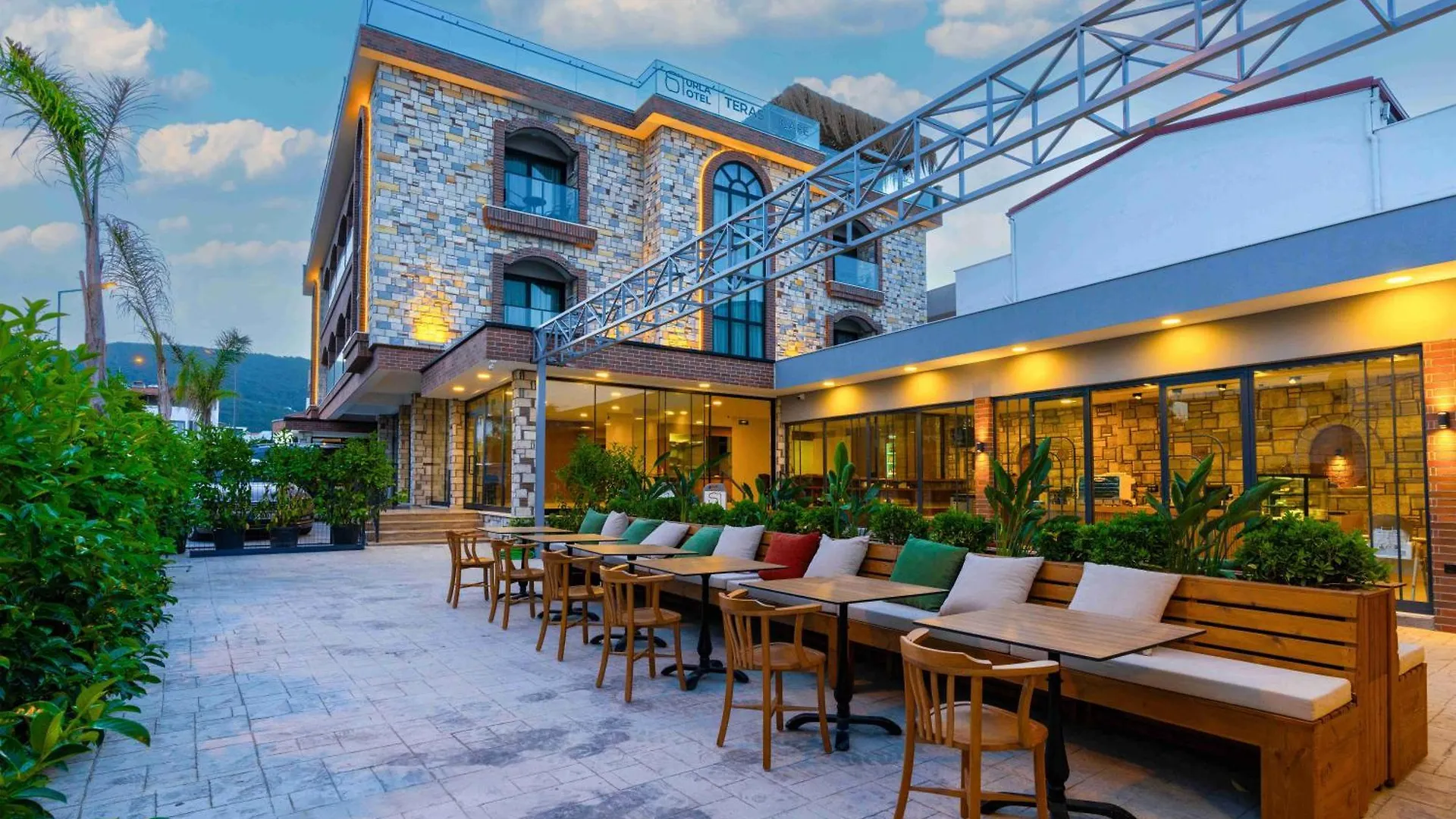 Ma-Si Urla Hotel